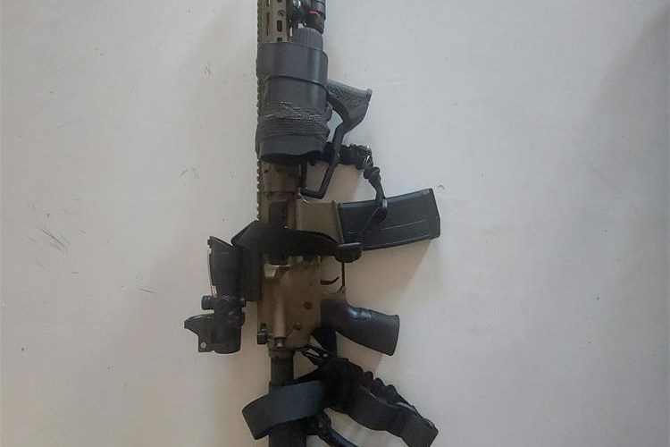 Slika /PU splitsko-dalmatinska 2022/Airsoft -replika puške.jpg
